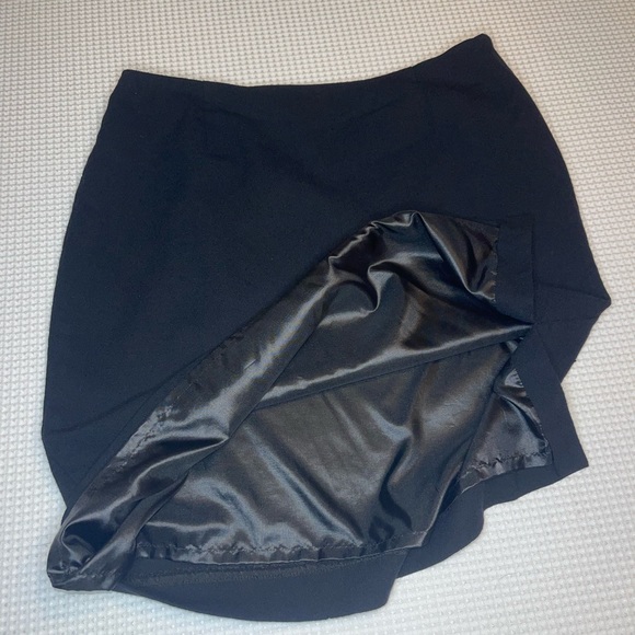 Black Pendleton Pencil Skirt - Picture 6 of 8